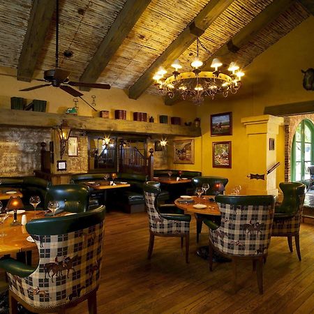 Harris Ranch Inn And Restaurant Huron Bagian luar foto