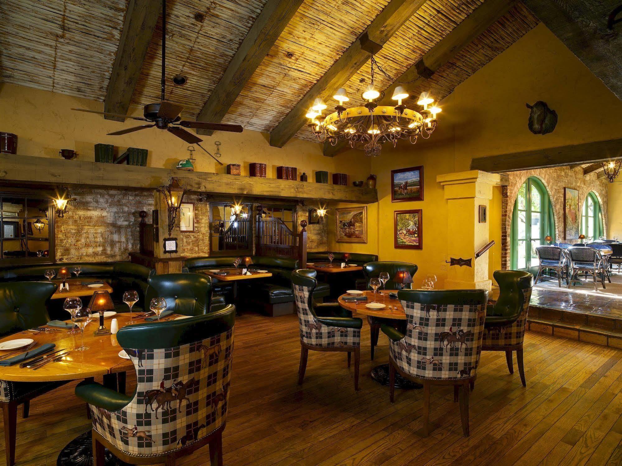 Harris Ranch Inn And Restaurant Huron Bagian luar foto